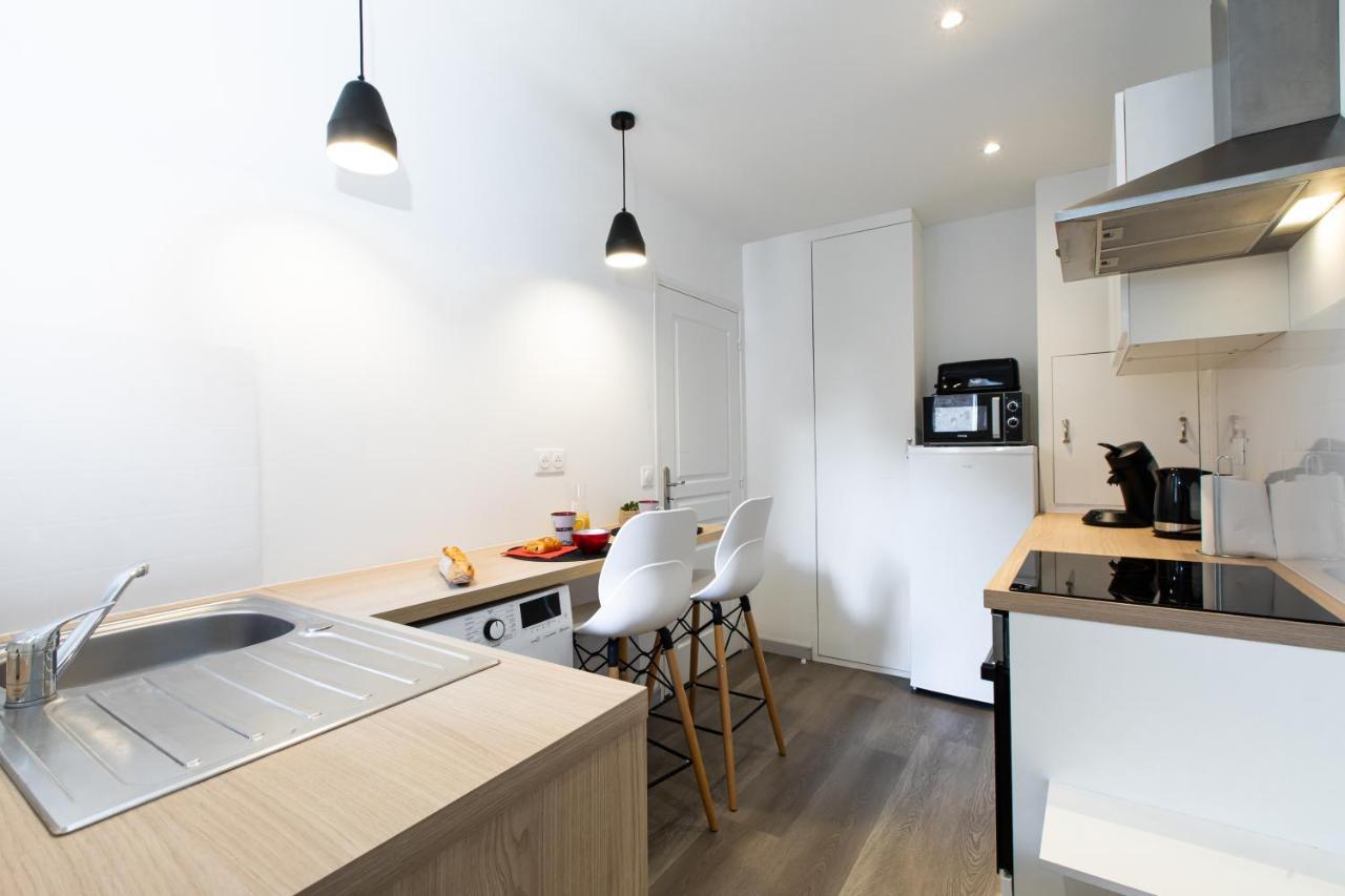 Le Red St Leon : Lit Queen Size * Wifi * Ideal Couple Colmar