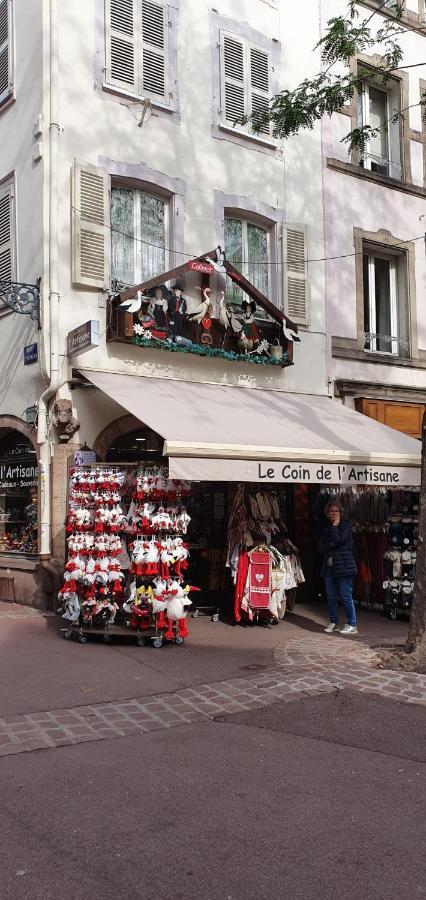 Le Red St Leon : Lit Queen Size * Wifi * Ideal Couple * Colmar